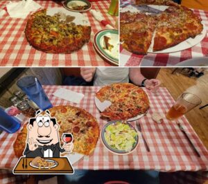 Giovanni's Fairborn — 11_rg_pizza2.jpg